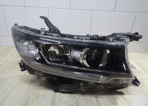 LAMPA PRZÓD PRAWA prawa TOYOTA LAND CRUISER 150 LIFT full led 1