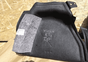 Boczek bagażnika lewy prawy nissan micra K14 6
