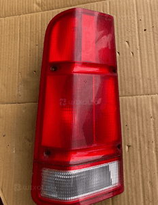Lampa tylna lewa górna Land Rover Discovery 2 II 1