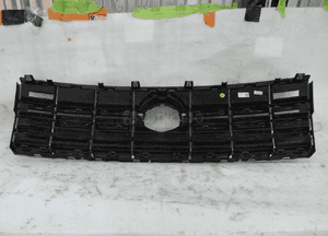 Vw touareg iii idealny grill atrapa 760 4