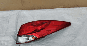 Lampa prawa lewa tył tylna hyundai IX35 w błotnik 92401-2Y0 92402-2Y0 7