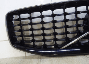 Volvo s60 III lift grill Volvo v60 II 32378256 pod radar i kamerę LLU 5