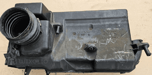 Volvo S40 V50 2.4B 2.4 B obudowa filtra powietrza 30677532 5