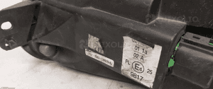 Przod przednia lampa prawa ford fiesta MK6 5