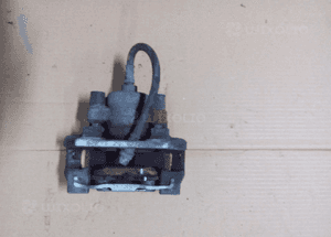 Zacisk hamulcowy lewy tyl bmw E84 X1 2.0D 1.8D 2