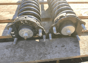 JEEP CHEROKEE LIBERTY KK 2.8 CRD 07-12r AMORTYZATOR LEWY PRAWY PRZÓD BDB 7