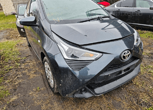 Toyota AYGO II lift maska zderzak przód 1E0 2