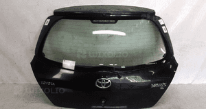 Klapa tył tylna bagażnika do toyota yaris 2 ii 209 czarny 1