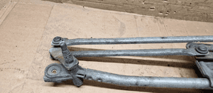 Mechanizm wycieraczek przód przedni Ford Mondeo MK2 93BG17504AF 2