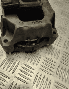 Bmw G11 G12 G30 G31 G32 poduszka silnika prawa 6860488 7