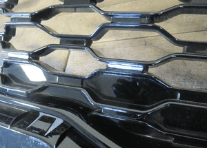 Grill gril atrapa ford fiesta MK8 st 2018- 7