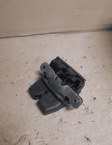 Ford fiesta MK7 lift zamek klapy bagażnika D3D0B 3