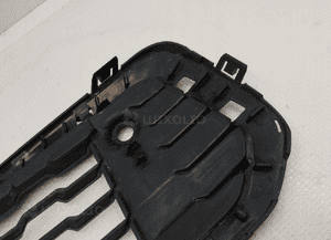 Bmw F20 F21 kratka dolna prawa 8060298 9