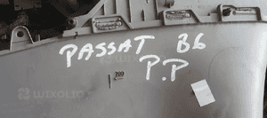 Boczek tapicerka prawy przód przednia prawa VW Passat B6 9