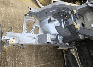 Peugeot 3008 podluznica cwiartka przod lewa prawa 2