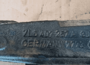 Zwrotnica piasta lewy przód VW Touareg 2.5 TDI 7L6407257A 3