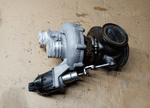 Turbina turbosprężarka Turbo BMW M5 G30 F90 4.4 7852372 1