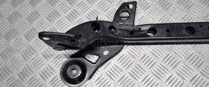 Opel insignia b belka wzmocnienie przednia przód pod chłodnice 84316408 4