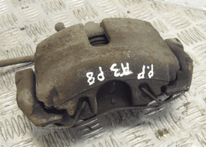 Audi A3 8P 2.0 zacisk hamulcowy przód przedni prawy 4