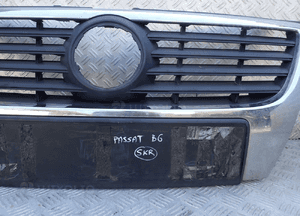Gril atrapa vw passat B6 3C0853651B radom 3