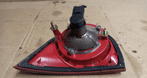 Lampa prawy tył w klapę vw golf v nr 1K6945094F 3