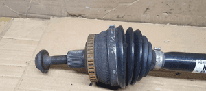 Półoś prawy przód przednia prawa Audi A4 B6 1.6 8E0407272AE 2
