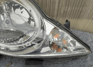 Lampa przód przednia prawa peugeot 107 oryginał 2