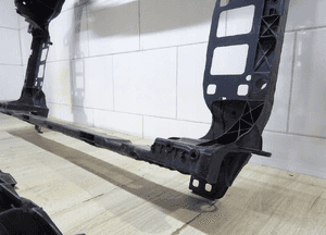 Audi Q7 Q8 pas przedni wzmocnienie 4M0805594C 7