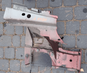 Ford Fiesta MK6 podłużnica przód prawa lewa ćwiartka 2