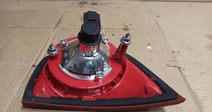 Lampa lewy tył w klapę vw golf v  nr 1K6945093F 3