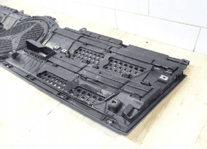 Grill atrapa mercedes actros MP4 W960 A960 A9607500318 12
