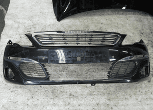Peugeot 308 T9 gt z grilem czaszą chromami zderzak przedni 1