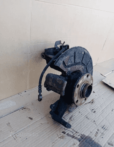 Zwrotnica piasta lewy przód przednia lewa Audi A3 8P 1.6 FSI 3