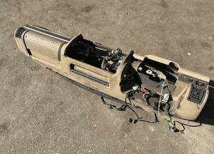 Kokpit deska rozdzielcza beżowy LAND ROVER DISCOVERY 2 II 4