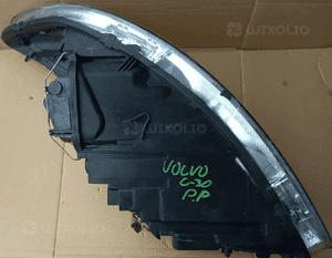 Volvo C30 lampa przod przednia prawa lub lewa 5