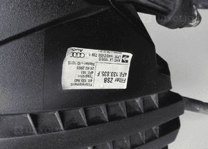 Audi A6 C6 3.2 obudowa filtra powietrza 4F0133835F 4