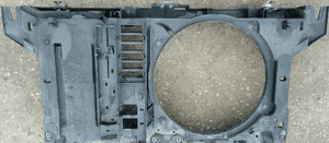 Citroen C5 I 1.8 16V pas przedni wzmocnienie przod 1