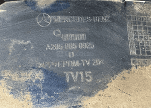 Mercedes c-klasa amg W205 zderzak przedni 14- 6
