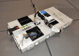 BMW 3 F30 F31 F3 F20 SKRZYNKA MODUŁ STEROWNIK FEM BODY ORYGINAŁ SPRAWNY 3