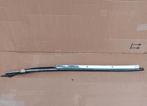 Listwa szyby czołowej lewy przód Nissan Almera Tino 4