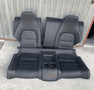 Mercedes E 207 coupe siedzisko skóra  kanapa tylna siedzisko oparcie 1