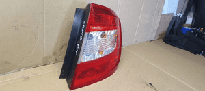 Lampa prawy tył tylna prawa Skoda Rapid 5JH945112 5JH945096 4