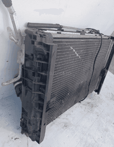 BMW 1 E81 E87 2.0i Benzyna CHŁODNICE KOMPLET WENTYLATOR 758164202 7563259 4