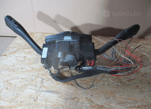 Przełącznik zespolony vw golf iv passat B5 audi A3 8L audi tt 8L0953513G 9