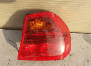 Lampa tylna tył prawa bmw E90 sedan oryginał wysyłka! 1