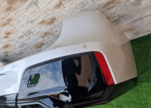 Zderzak bmw 7 G70 m pakiet kolor A96 3