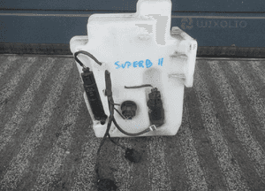 ZBIORNICZEK SPRYSKIWACZY POMPKI XENON SKODA SUPERB II 2 VW GOLF 2008- 2