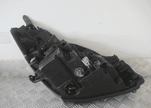 Lampa przednia przód lewa toyota yaris iii 3 lift soczewka 2017-2020 26