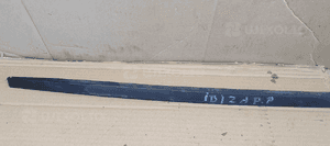Listwa szyby czołowej prawy przód Seat Ibiza IV 6J 6J0854320 2