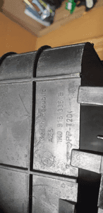 Obudowa podstawa akumulatora VW Golf V Plus 1K0915333C 1K0915335C 1K0915336B 7